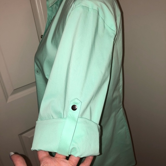 NWT NY&Co Size L Madison Pop Over Stretch Shirt - Picture 3 of 8